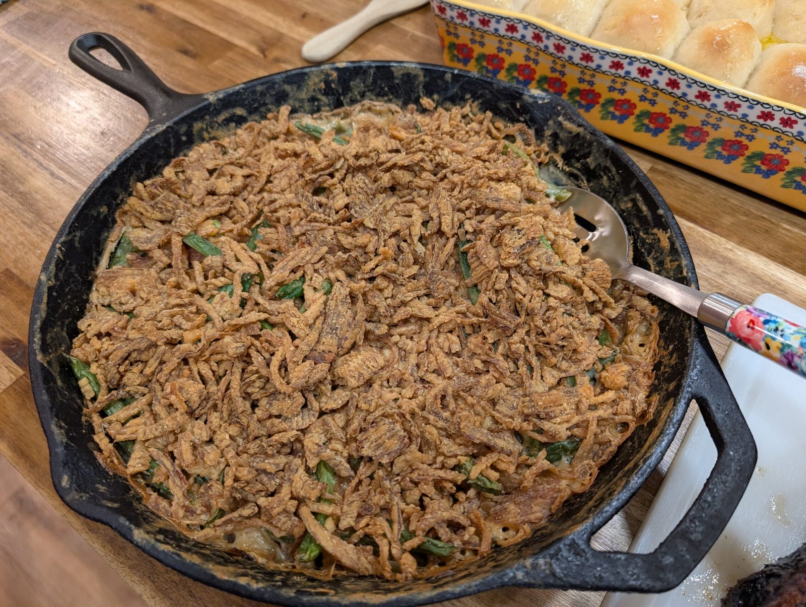 Thanksgiving Green Bean Casserole – The Simple Side That Steals the Show (Every Single Year) Baked green bean casserole topped with crispy fried onions